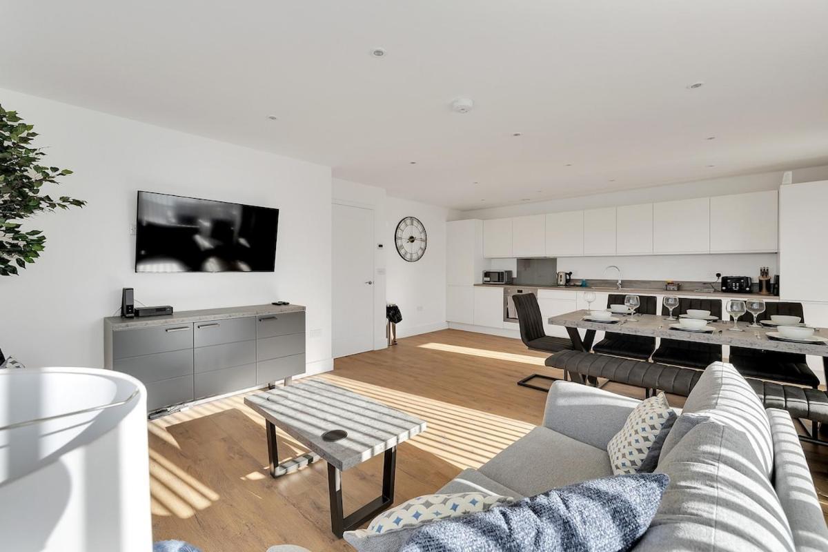 3 Bed- The Pavilion By Pureserviced Plymouth Exterior photo